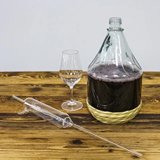 Demižons Dama 3 l pītā apvalkā, ar skrūvējamu vāciņu – photo 6