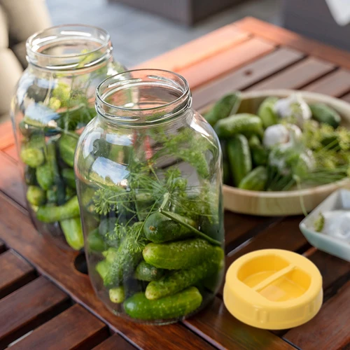 4 L twist-off burka un skrūvējamais plastmasas vāciņš ar rokturi, fi 100 - 6