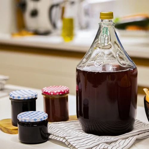 5 L Dama demižons ar skrūvējamu vāciņu - bez groza - 5