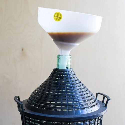 Balta plastmasas piltuve Ø 25 cm - 7