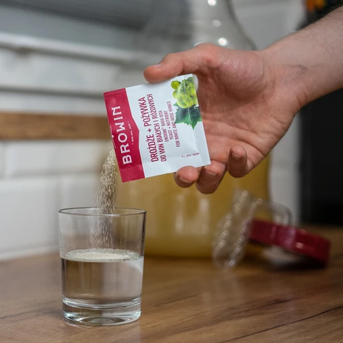 Bayanus raugs + rauga barības viela - baltajiem un rozā vīniem - 5