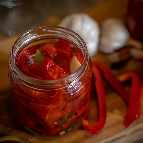 Burka TO 500 ml ar zelta krāsas vāciņu fi82/6 - 6 gab. - 7