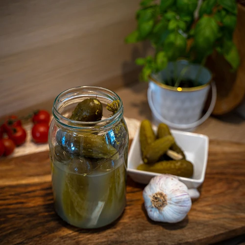 Burka TO 900 ml ar zelta krāsas vāciņu fi 82/6 - 6 gab. - 12