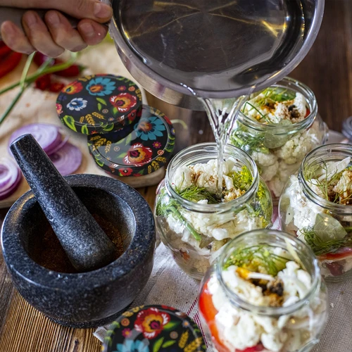 Burka TO Amfora 580 ml ar krāsainu vāciņu fi82/6-6 gab. - 15