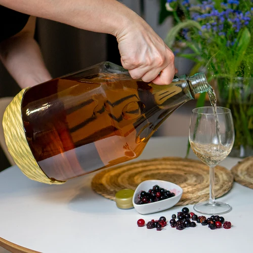 Damadžāns Dama 5 l apvalkā, ar skrūvējamu vāciņu - 5