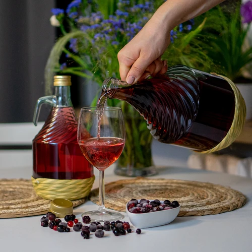 Demižons Dama 2 l pītā apvalkā, ar skrūvējamu vāciņu - 5