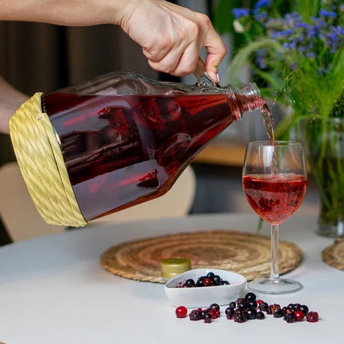 Demižons Dama 3 l pītā apvalkā, ar skrūvējamu vāciņu - 5