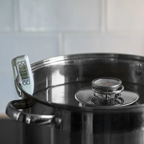 Elektroniskais virtuves termometrs (no -50°C līdz +300°C) ar maciņu, balts - 3