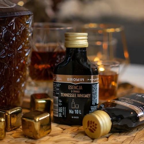 Esence ar Tenesī viskija garšu uz 10 L - 100 ml - 7