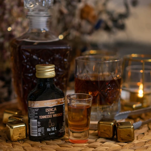 Esence ar Tenesī viskija garšu uz 10 L - 100 ml - 8