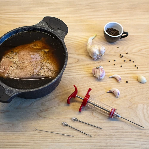 Injekcijas šļirce 30ml + 3 adatas + tīrītājs - 11