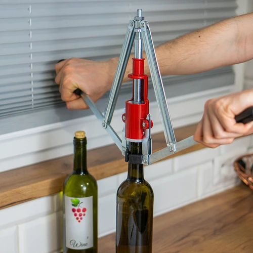 Komplekts: korķi + etiķetes + termokapsulas - 8 gab. - 6