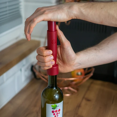 Komplekts: pudeļu korķētājs + 10 gab. korķu - 3