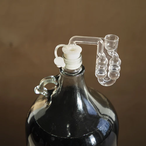 Korķis damadžānai fi 26/28 mm ar noslēgumu - 7