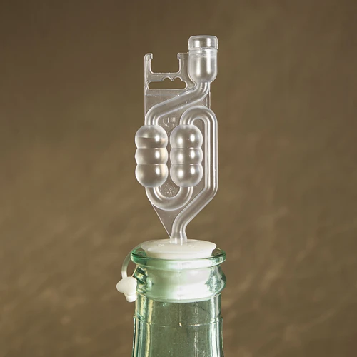 Korķis demižonam fi 44/48 mm ar aizdari - 6