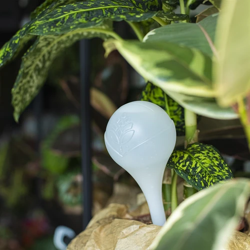 Laistīšanas bumbas augiem, baltas puscaurspīdīgas, 400 ml, 4 gab. - 10