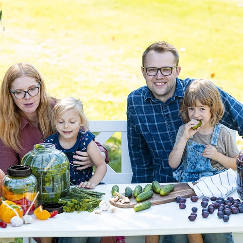 Nesaplīstoša, daudzfunkcionāla burka ar melnu skrūvējamu vāku, 10 l - 6