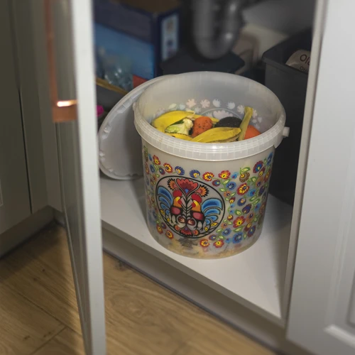 Pārtikas spainis GWIOZDA - ar vāku, 10 L - 8