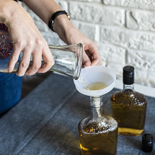 Plastmasas piltuve Ø 10 cm - 5