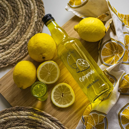 Pudele 500 ml ar skrūvējamu vāciņu un apdruku „Citronu liķieris”, 4 gab. - 8