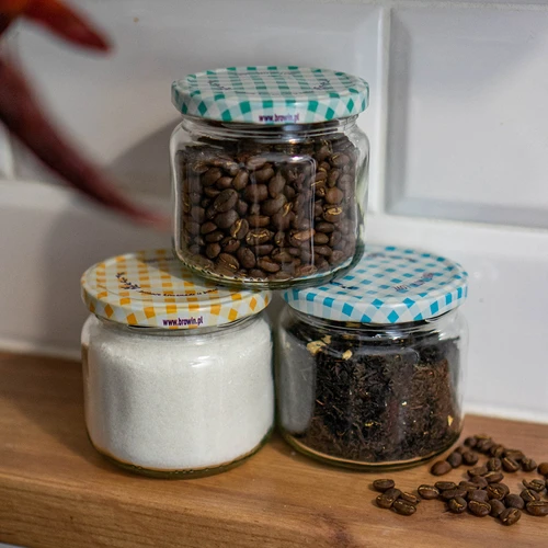 Skrūvējami vāciņi fi 82/6, rūtoti - 10 gab. - 11