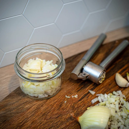 Stikla burka TO 235 ml ar krāsainu vāciņu fi82 - 6 gab. - 16