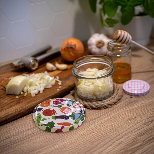 Stikla burka TO 235 ml ar krāsainu vāciņu fi82 - 6 gab. - 14