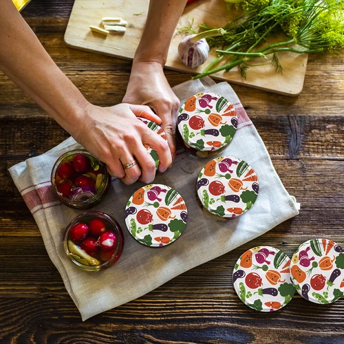 Stikla burka TO 235 ml ar krāsainu vāciņu fi82 - 6 gab. - 12