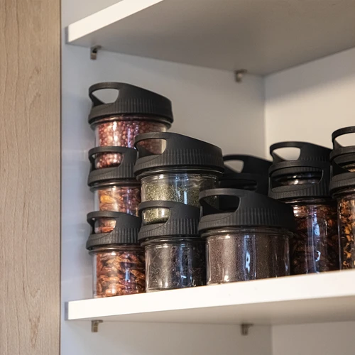 Stikla trauks 235 ml ar skrūvējamu vāciņu piekarināšanai - 7