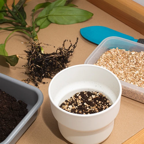 Vermikulīts podu augiem un dārzkopībai, 2 L - 7