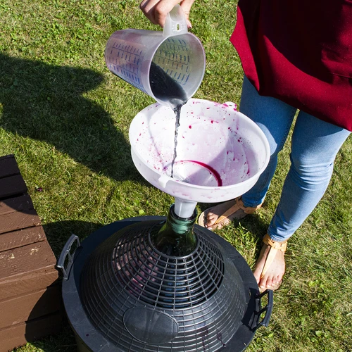 Vīna damadžāns 34 L plastmasas grozā - 8