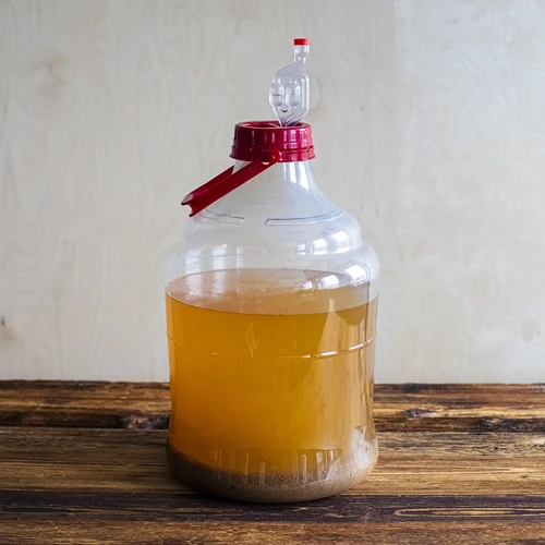 Vīna demižons, viegls, neplīstošs, ar rokturi, 10 L - 14