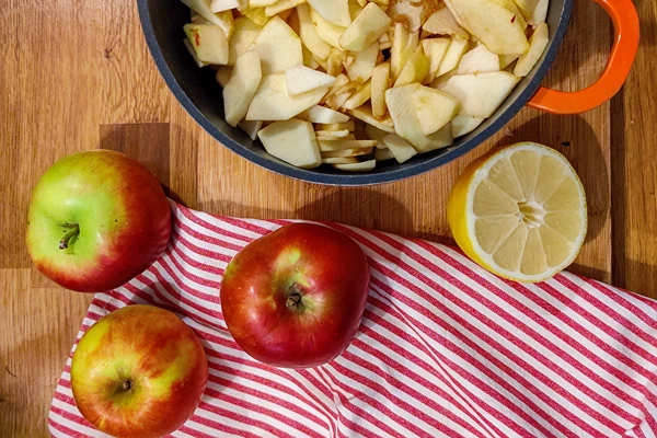 Ābolu sviests - smērē augļaini!