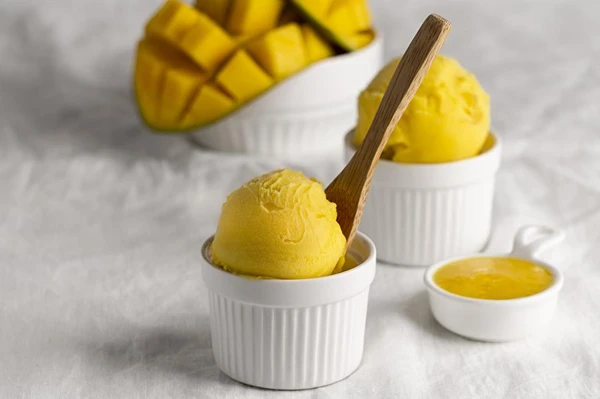Atsvaidzinošs mango sorbets - dabisks, viegls un pilns garšas!