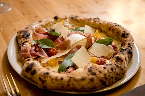 Neapoles pica no gāzes grila