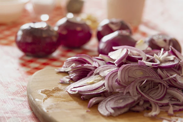 Sarkano sīpolu ievārījums