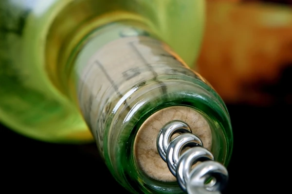 Vīns no liepu ziediem