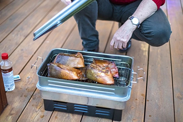 Ziemassvētku vakara karpa, kūpināta