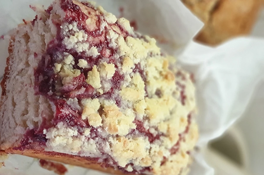 Browin Przepiśnik - Mūsu klientu receptes: Rauga mīklas kūka ar avenēm