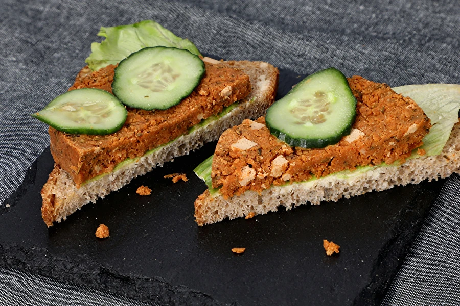 Browin Przepiśnik - Vegāniska "mortadella" no šķiņķa gatavotāja